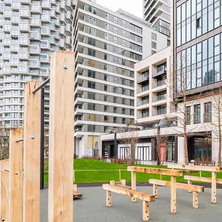 Elegant And Modern Apartments In Canary Wharf Right Next To Thames Londen Buitenkant foto