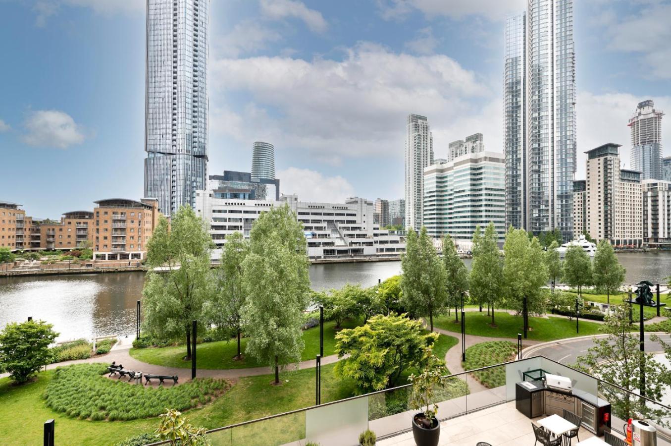 Elegant And Modern Apartments In Canary Wharf Right Next To Thames Londen Buitenkant foto