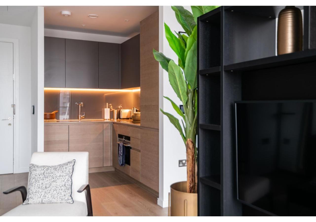 Elegant And Modern Apartments In Canary Wharf Right Next To Thames Londen Buitenkant foto