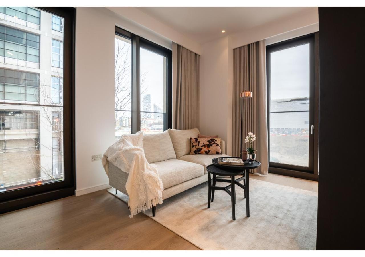 Elegant And Modern Apartments In Canary Wharf Right Next To Thames Londen Buitenkant foto