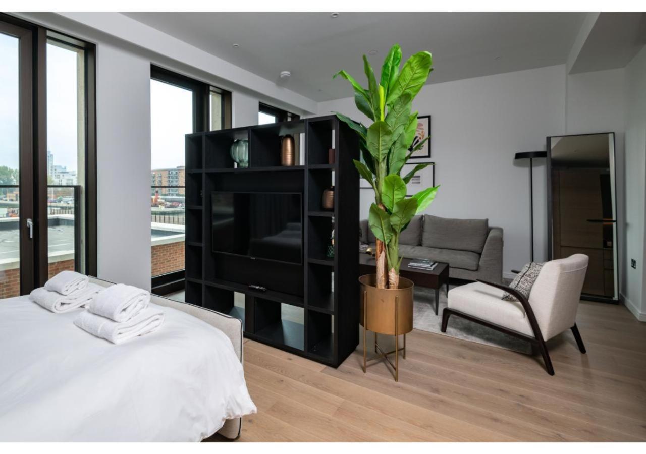 Elegant And Modern Apartments In Canary Wharf Right Next To Thames Londen Buitenkant foto