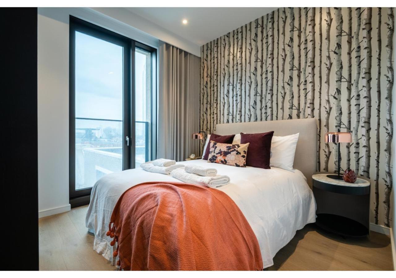 Elegant And Modern Apartments In Canary Wharf Right Next To Thames Londen Buitenkant foto